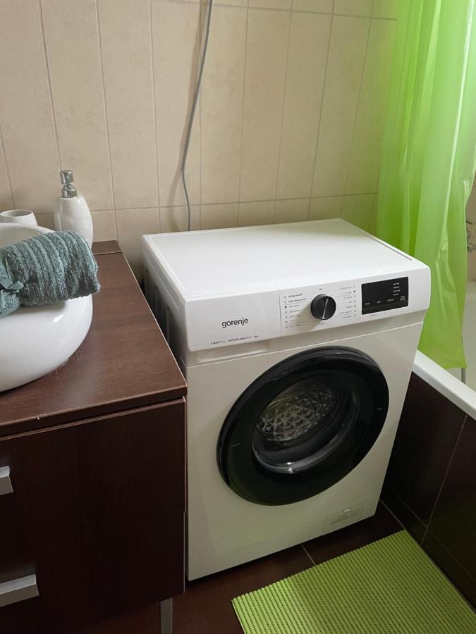 Magnolia Apartman Gyor Bagian luar foto