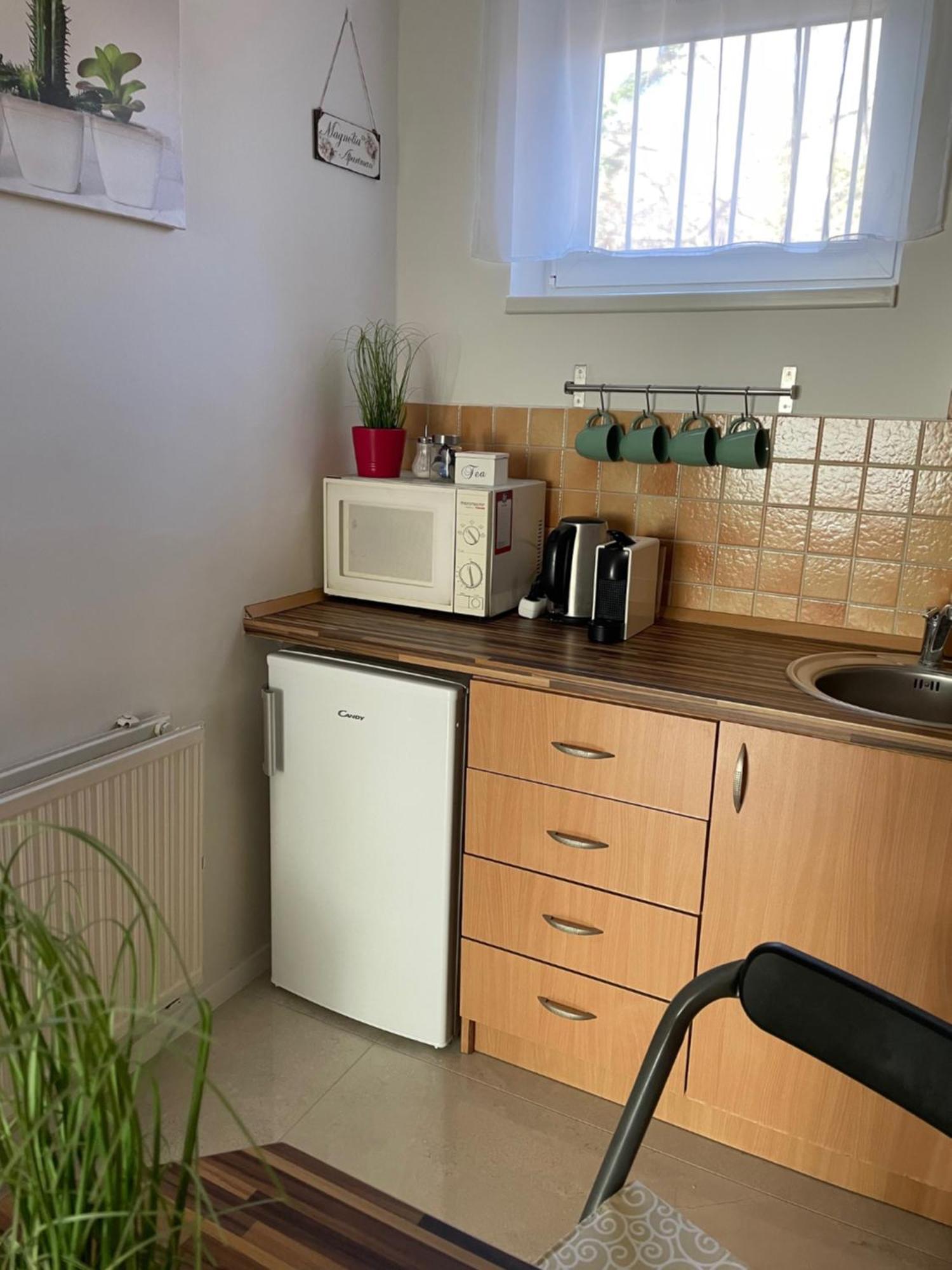 Magnolia Apartman Gyor Bagian luar foto